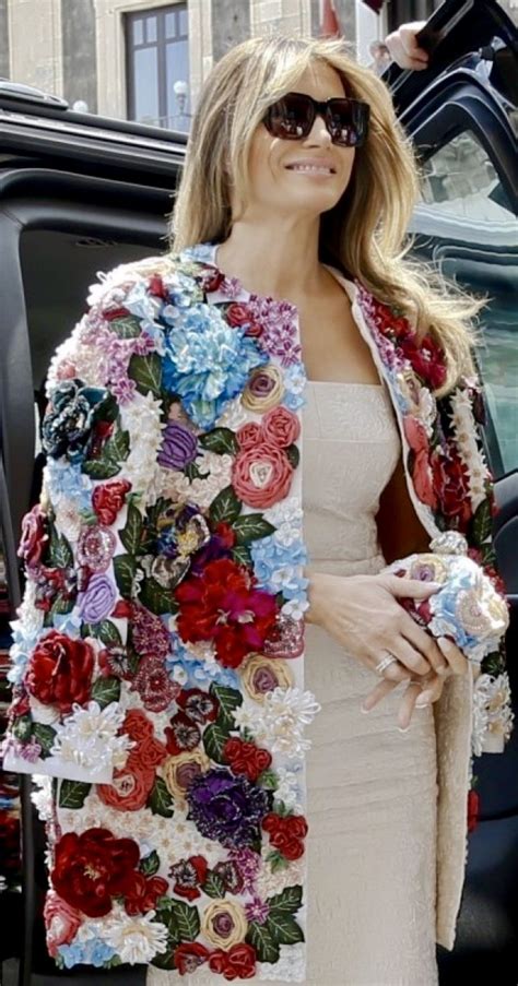 veste dolce gabbana melania trump|melania trump dresses.